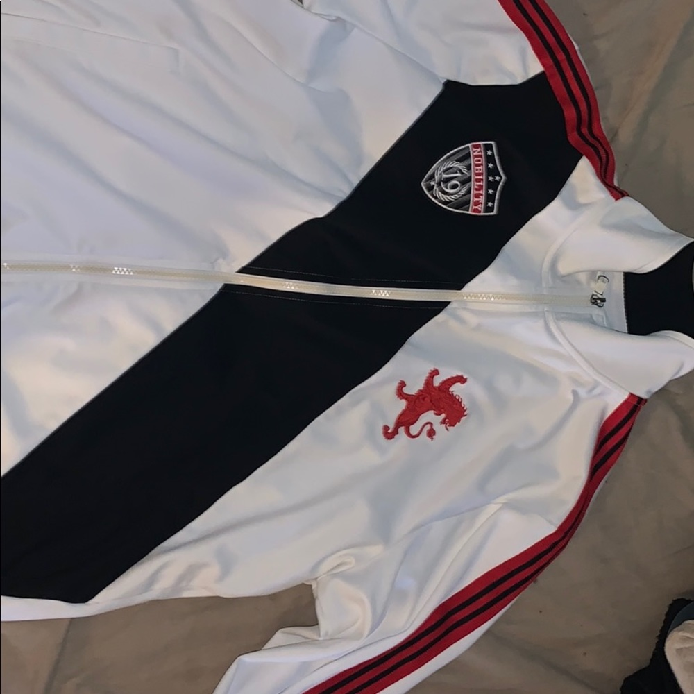Light jacket with embroidery.